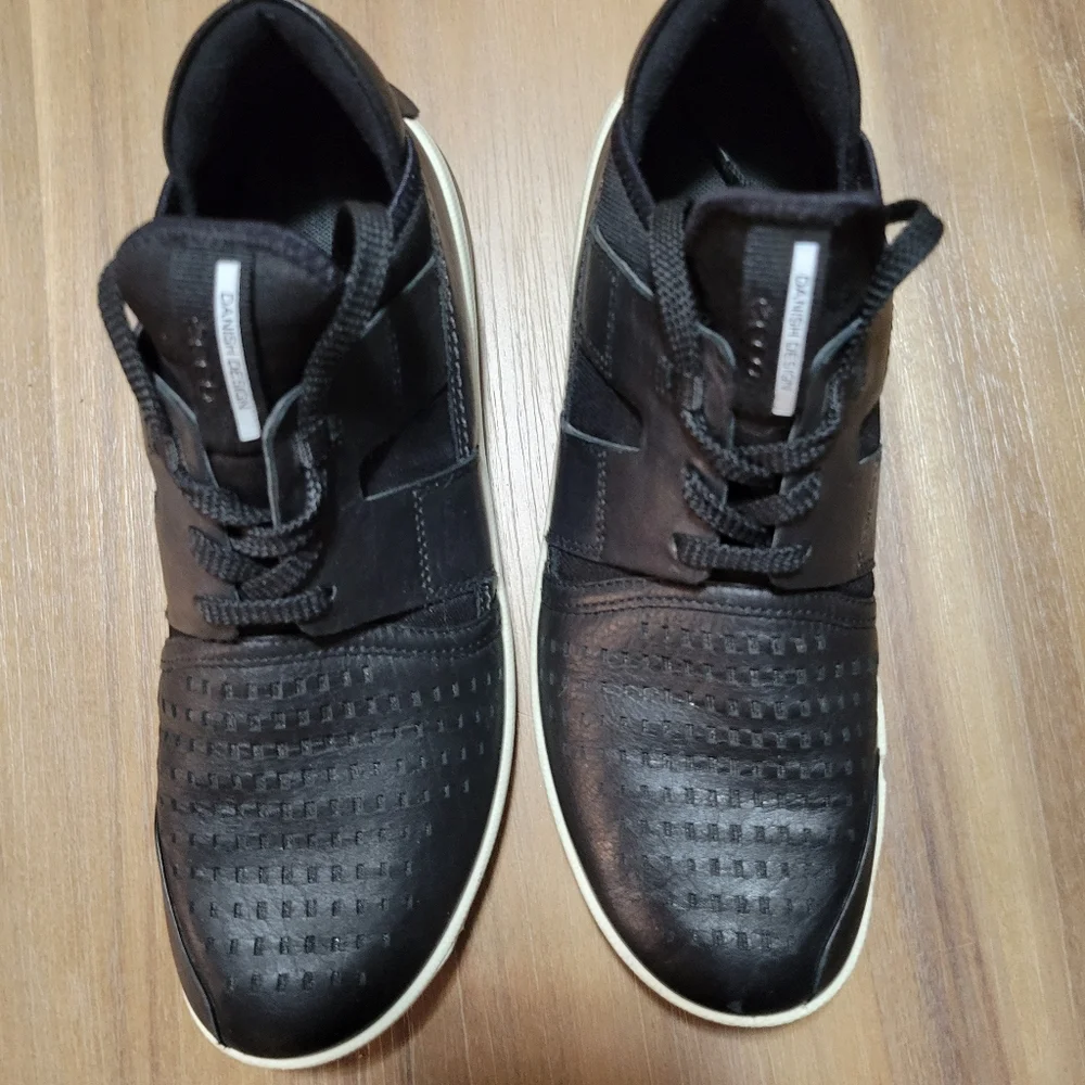 Ecco womens Shoes Size 37 us Size 6/6.5 black